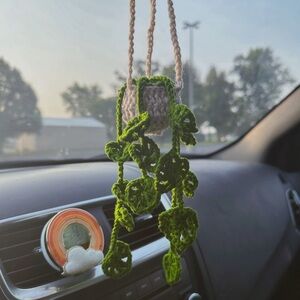 Crocheted Plant basket